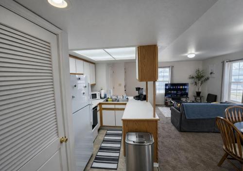 Cozinha, Passive Stays Mountain Home 2BR in Mountain Home (ID)