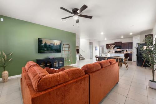 . Stylish 4BR Escape Open Layout TVs in Every Room