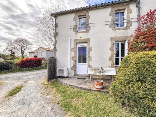 Maison de Charme - Proche Château - Climatisation - Location saisonnière - Bressuire
