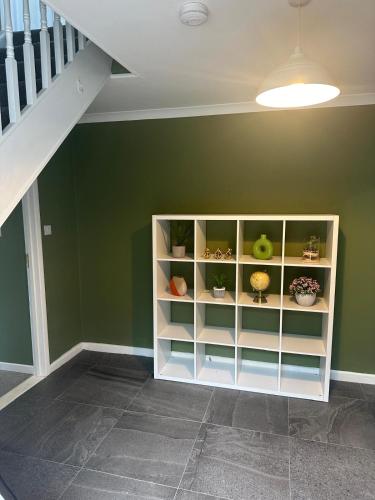 Large Ryde House - Sleeps 12 people With Games Room in Ryde East