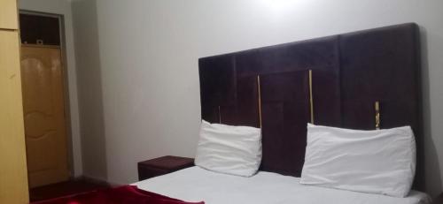 Eden Plus Executive Hotel Lahore - image 13