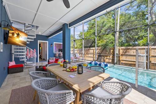 Gulf Coast • 6 BR • Heated Pool•Hot Tub•Near Beach in Seminole (FL)