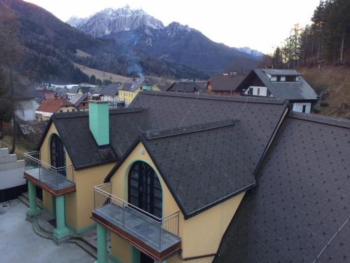 Podkoren Apartments