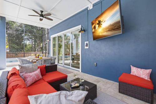 Gulf Coast • 6 BR • Heated Pool•Hot Tub•Near Beach in Seminole (FL)