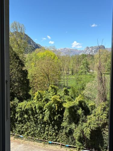 Le Balcon des Vallées - Cure, Vue et tranquillité (Le Balcon des Vallees - Cure, Vue et tranquillite) in Ussat