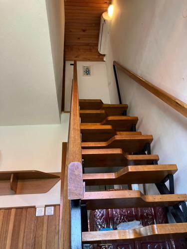 Faciliteter, Vikendica na Kučarju ob Kolpi (Vikendica na Kucarju ob Kolpi) in Gradac
