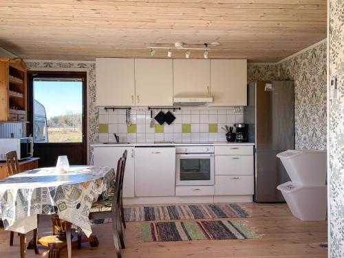 Iekārtas, 4 person holiday home in Hemse in Huse