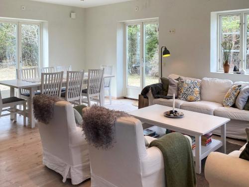 Iekārtas, 5 star holiday home in Lärbro (5 star holiday home in Larbro) in Ire