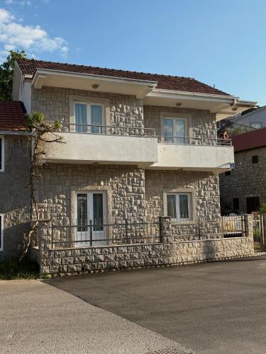 BlueWave Apartmani - Bjelila
