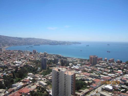 Apartment with balcony, steps from Caleta Portales, 2 bedrooms, 2 bathrooms