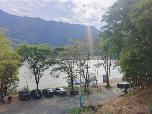 Seadmed, Cabaña La Rivera (Cabana La Rivera) in Guateque