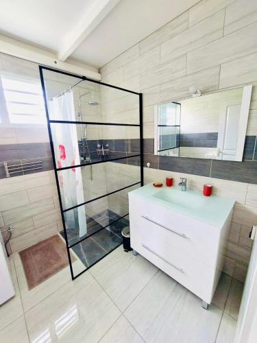 Le Marjulem - Logement cosy et bagagerie incluse in Terre-de-Haut