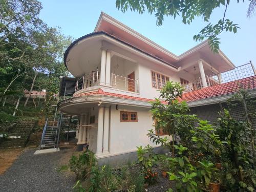 Balcony/terrace, Premium Villa near Pala Ramapuram "Elavumkal Home stay" in Thellakom