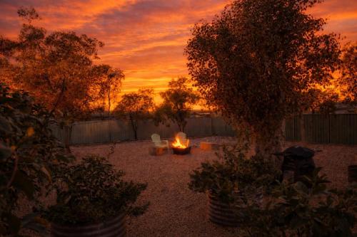 Kilátás, The Miners Cottage on Nettleton in Lightning Ridge