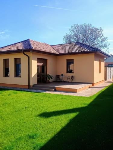 Pupi's Place in Kiskunfélegyháza
