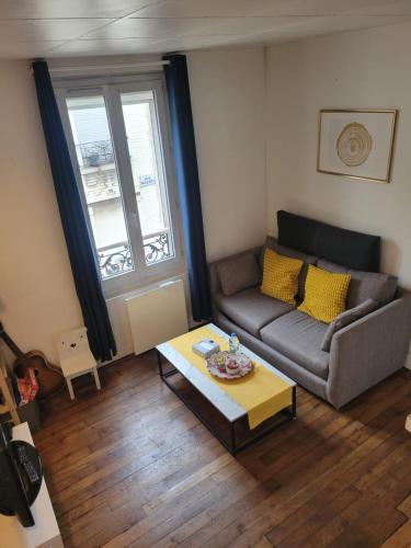 34m2 cosy proche métro (34m2 cosy proche metro) in Ivry-sur-Seine