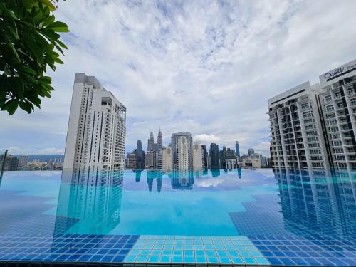 The Luxury Majestic Suites By The CasaStay - main image