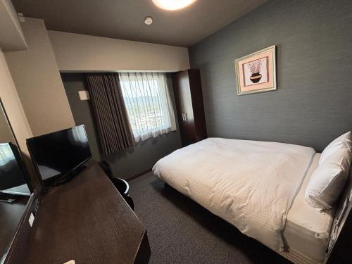 Double Room with Small Double Bed - Non-Smoking