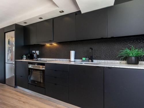 Paloma Studio Camps Bay - image 4