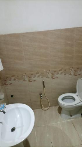 Smooth stay Guest House G9 Islamabad - image 10