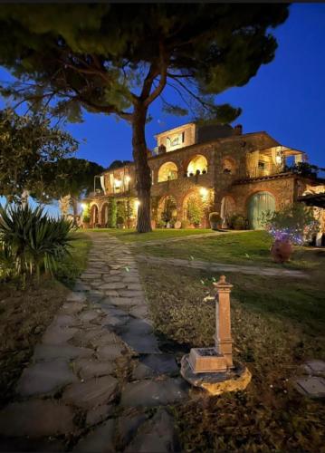CASA VASARI Holiday Suites TUSCANY in Lucignano