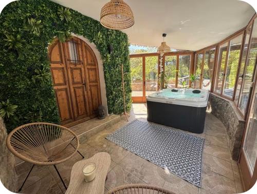 La parenthese Relax Gite avec Spa Privatif Proche de Carcassonne in Capendu