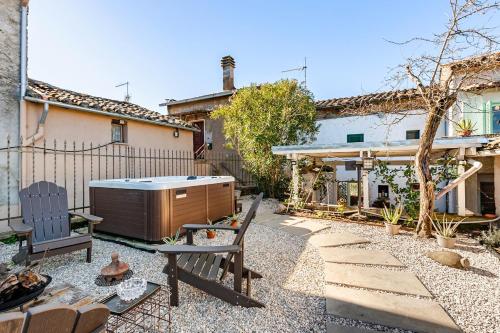 Summer Retreat Country Villa Jacuzzi & Garden in Bassano in Teverina