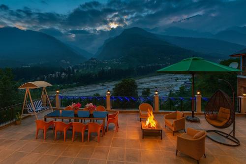 Snow Clad Riverview Hotel & Resort - Top rated & most awarded property in Manali photo 4