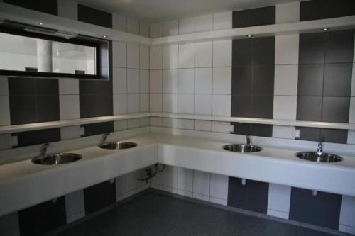 Salle de bain, Pod View-side river am clerve in Enscherange