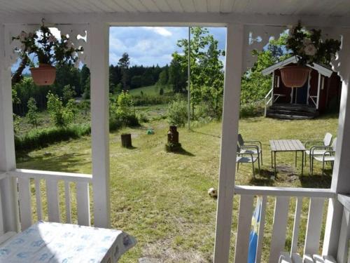 Cozy farmhouse with rowboat! in Loaklev