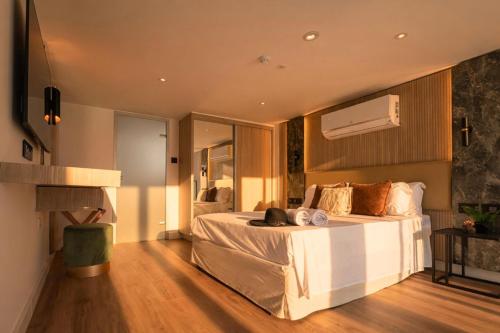 Cavo Maris Beach Hotel - image 9