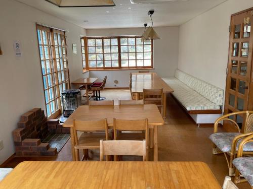 Lily of the Valley Forest Co-living & Music Lounge Self-Service in 朝日