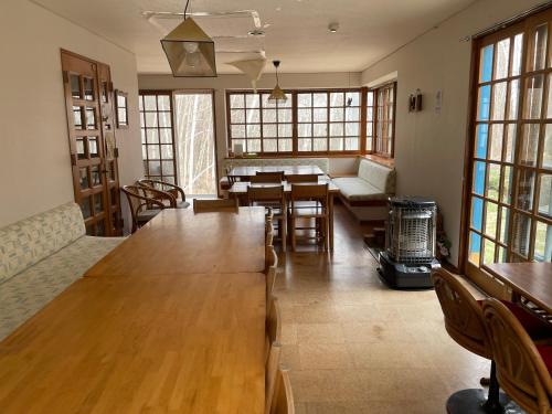 Lily of the Valley Forest Co-living & Music Lounge Self-Service in 朝日