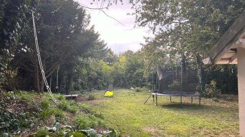 Kert, Chambre Sdb in Aile indépendante RER CY Univ Gdes Ecoles (Chambre Sdb in Aile independante RER CY Univ Gdes Ecoles) in Cergy