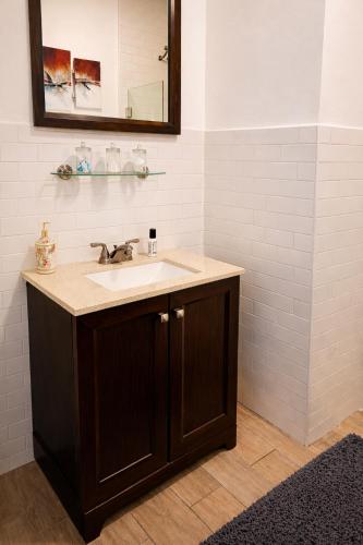 Calle Hollanda 1 Bedroom Home - image 30