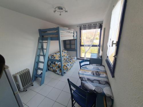 Studio proche de la plage des chalets