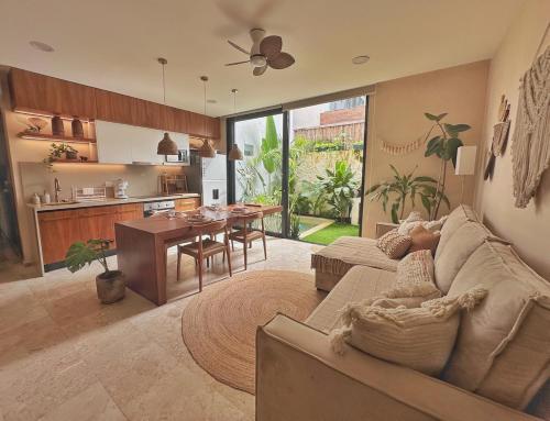 NEW Jungle Retreat 1BR2BA Garden Private Pool