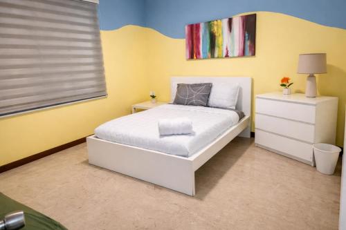 Calle Hollanda 1 Bedroom Home - image 23