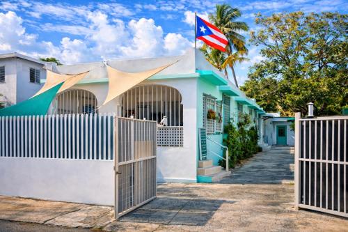 Calle Hollanda 7 Bedroom Home – khách sạn tại Hato Rey Central