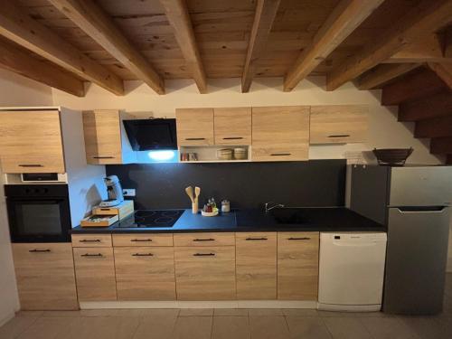 Kitchen, La parenthese Relax Gite avec Spa Privatif Proche de Carcassonne in Capendu