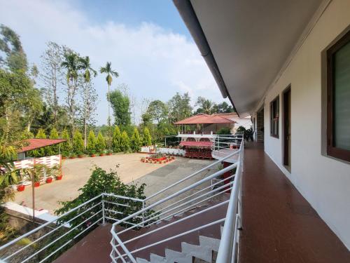 Shree Raksha Homestay in ปอลลิเบตตา