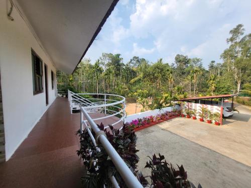 Shree Raksha Homestay in ปอลลิเบตตา