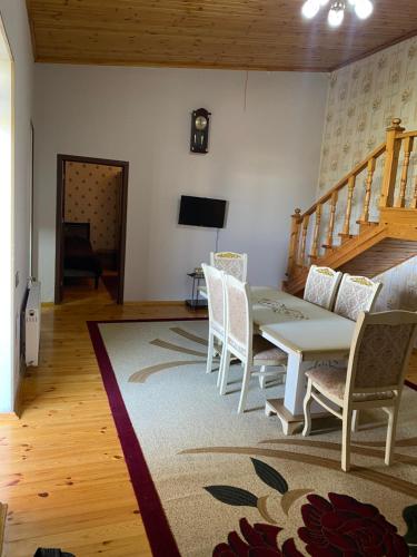 Khazri Qonaq evi / Guest House in Lankaran