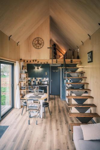 Petite maison bois cosy 3p, cadre paisible, randos in Allaire