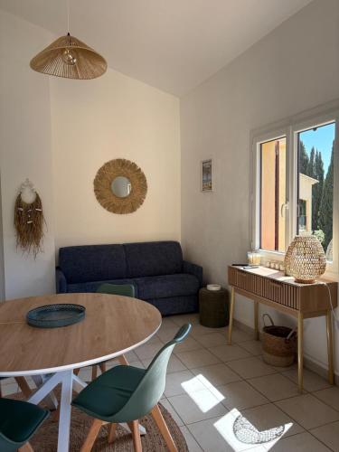 Bel appartement Climatisé T2 au calme - Les Résidences de Saint-Clair à 6min à pieds de la Très belle plage de ST CLAIR - Parking, WIFI