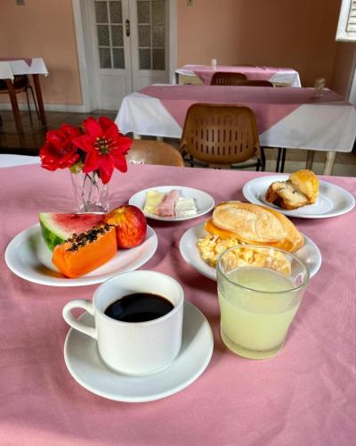 Ételek és italok, Hotel Valenciano in Valença (Rio de Janeiro)
