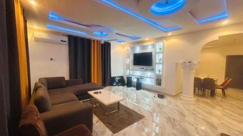 Enomac apartments