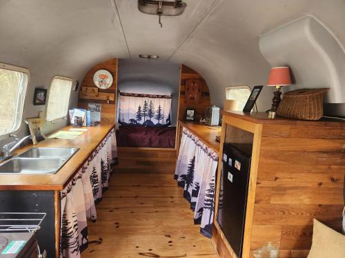 Orange Lake Airstream in Edmundtaunšipa