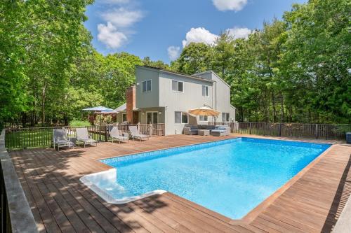Hamptons Retreat in Quogue with Pool & Tennis - 90min from NYC in Quogue