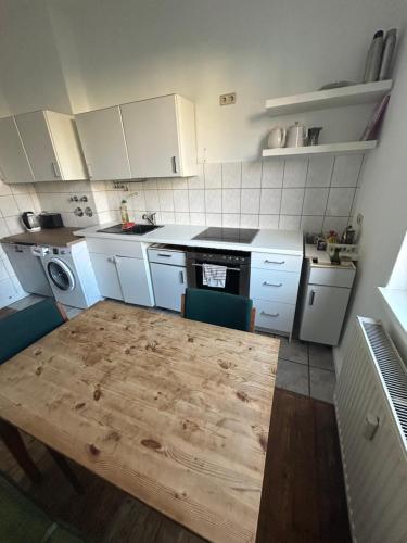 Minimalistic bright room 12min from Hanover central station, Hannover (foto 5)